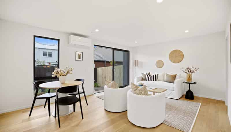 3-5/76 Milton Street, Somerfield