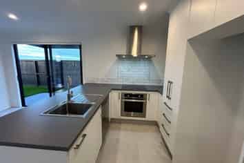 24 Atutahi Lane, Papamoa