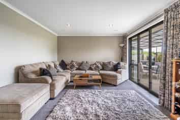 12 Wilcox Road, Seaward Bush