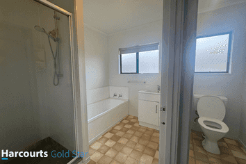 8b Menzies Place, Paeroa