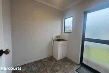 8b Menzies Place, Paeroa