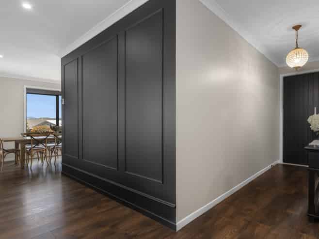 10 Benmore Crescent, Pyes Pa