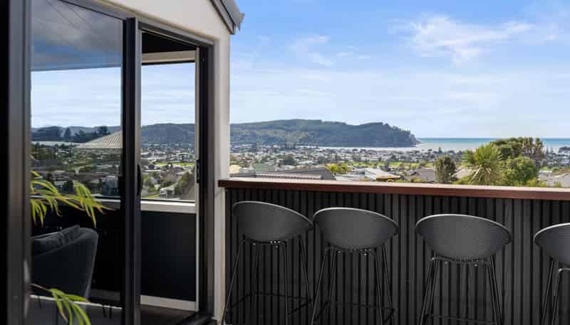 107 Pacific View Drive, Whangamata