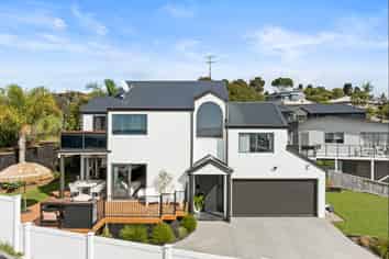 107 Pacific View Drive, Whangamata