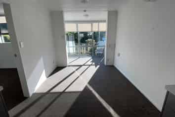 5/1 Angle Street, Picton