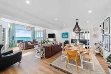 68 Owhiro Bay Parade, Owhiro Bay