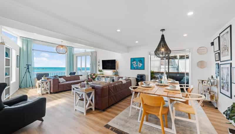 68 Owhiro Bay Parade, Owhiro Bay