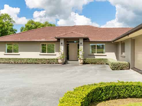 91 Whaka Street, Maungaturoto