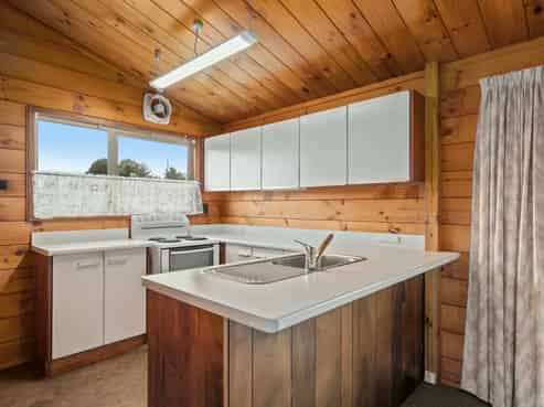 24 Neri Crescent , Hillcrest