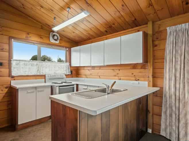 24 Neri Crescent , Hillcrest