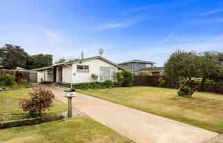 24 Neri Crescent , Hillcrest