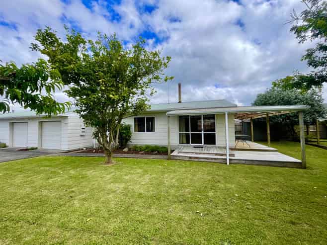 8 Joan Gaskell Drive, Whitianga