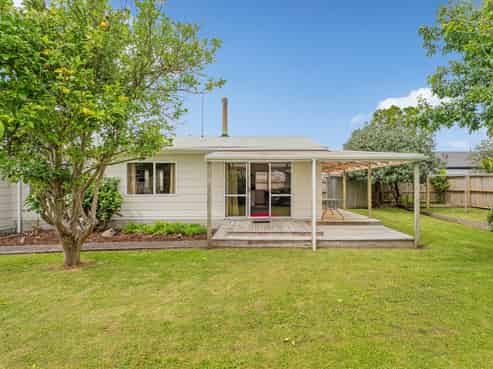 8 Joan Gaskell Drive, Whitianga