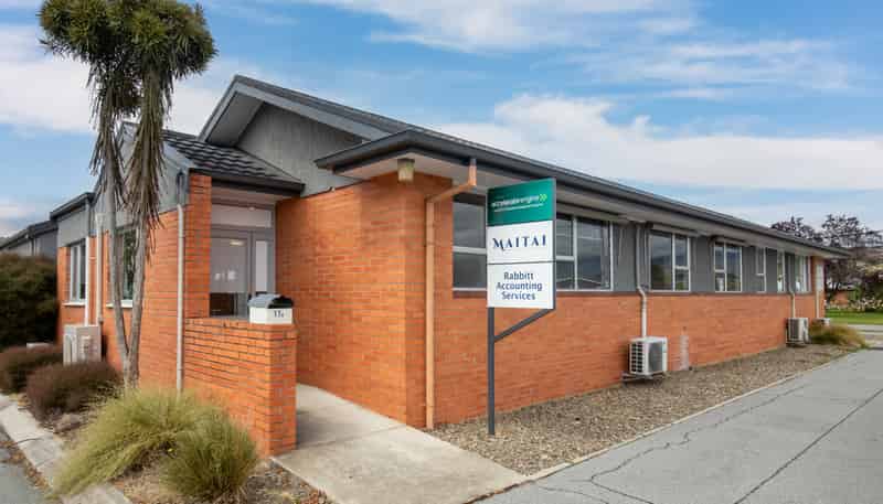 17 Brandon Street, Alexandra