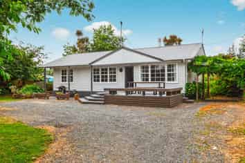 1360 River Road, Broadlands Forest