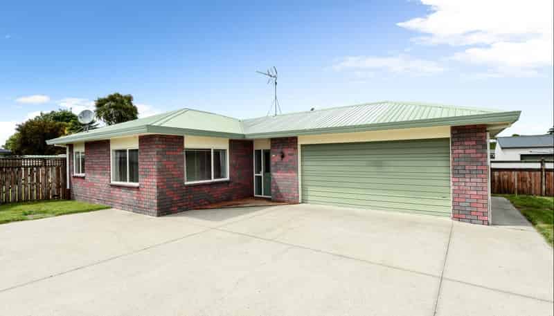 22A Burns Street, Leamington