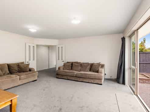 30 Perthshire Crescent, Lincoln