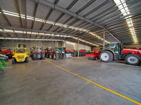 Warehouse & Large Secure Yard