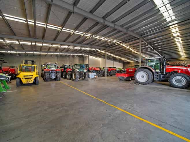 Warehouse & Large Secure Yard