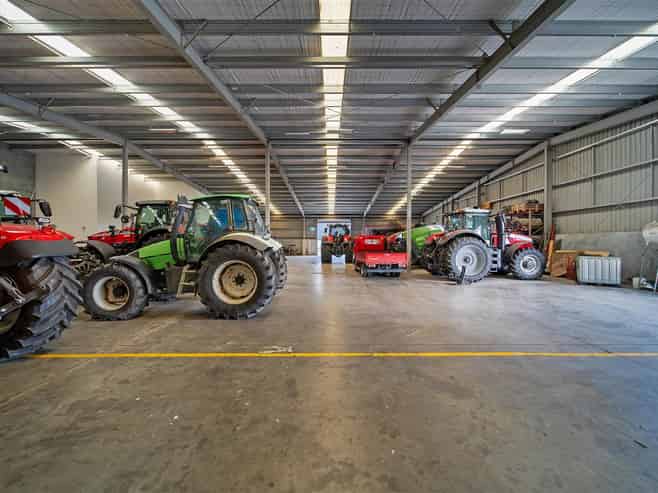 Warehouse & Large Secure Yard