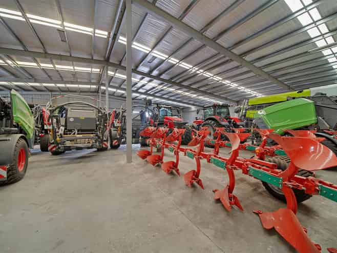 Warehouse & Large Secure Yard