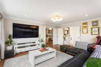 305 Albany Highway, Albany