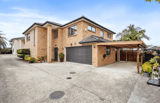 305 Albany Highway, Albany