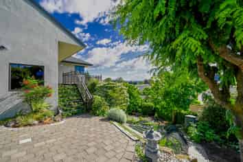 6 Athenry Road, Alexandra