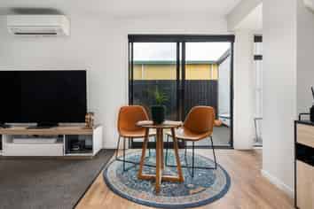 199d Hills Road, Edgeware