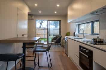 36 Te Ara Wai, Mangere East