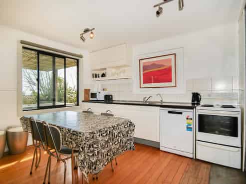 57 New Road, Granity