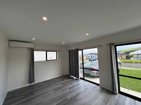 8 Rongomai Street, Helensville