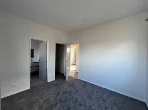 8 Rongomai Street, Helensville