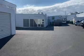 Milford Modern Office – 47 sqm with Parking