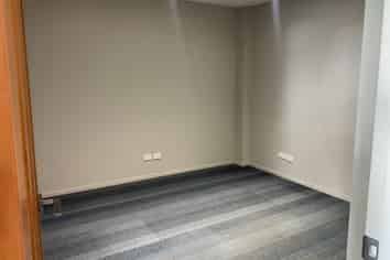 Milford Modern Office – 47 sqm with Parking