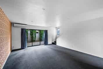 6/208 Strickland Street, Sydenham