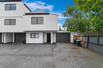 6/208 Strickland Street, Sydenham