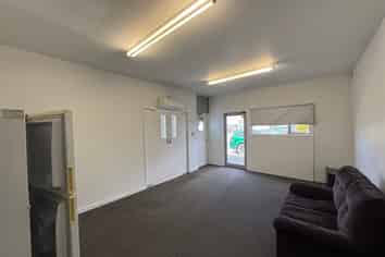 Ideal Tradies Warehouse Unit 