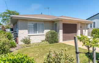 4 Seddon Street, Carterton