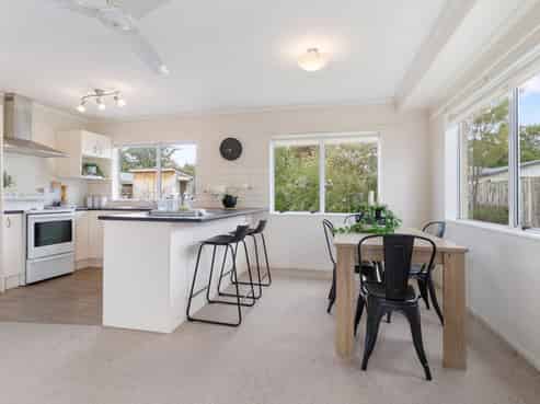 4 Seddon Street, Carterton