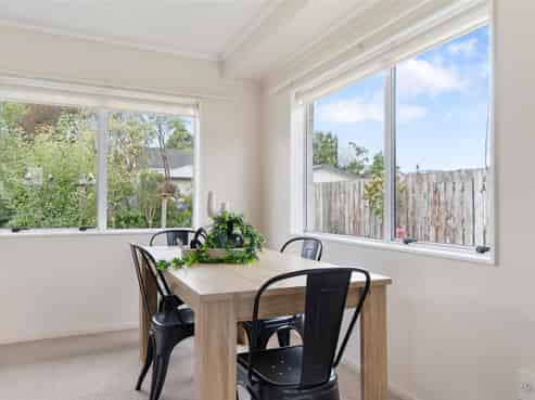 4 Seddon Street, Carterton