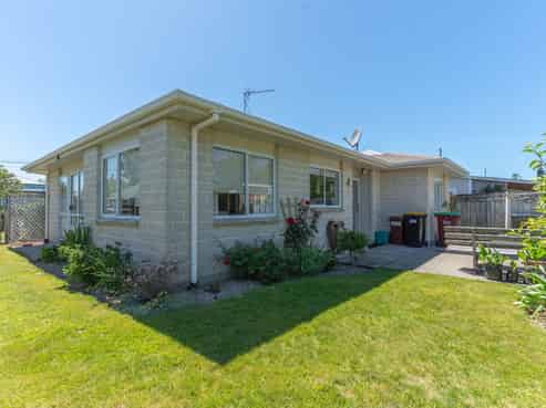 4 Seddon Street, Carterton