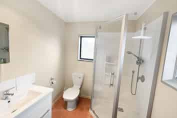 2/2 Vine Street, Mangere East