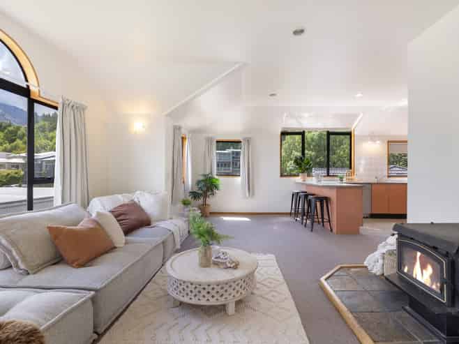 12B Windsor Place, Queenstown