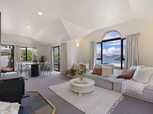 12B Windsor Place, Queenstown Central