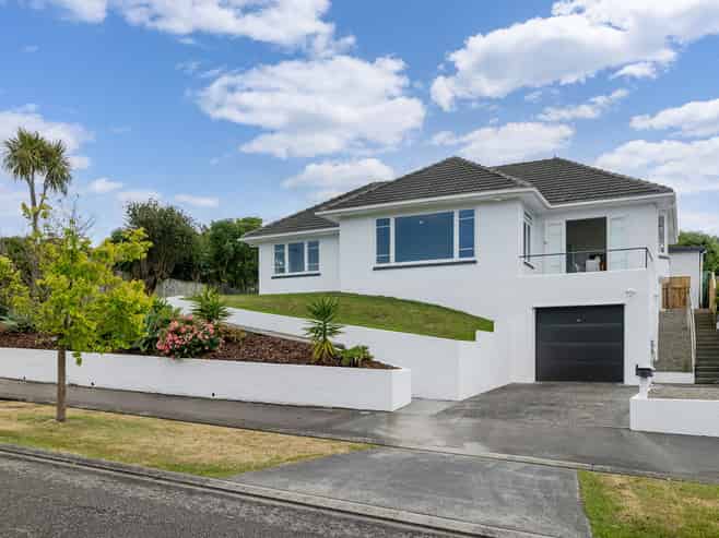 36 Rainforth Street, Roslyn