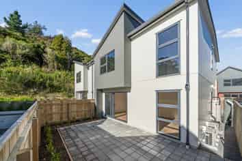 7/60 Akatarawa Road, Brown Owl