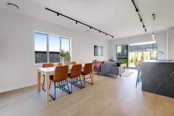 381 Te Taruna Drive, Milldale