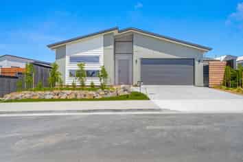381 Te Taruna Drive, Milldale