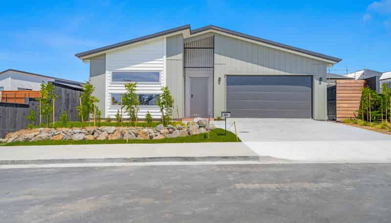 381 Te Taruna Drive, Milldale